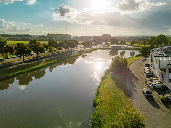 Medium property photo - Marga Klompéstraat 53, 3207 DD Spijkenisse